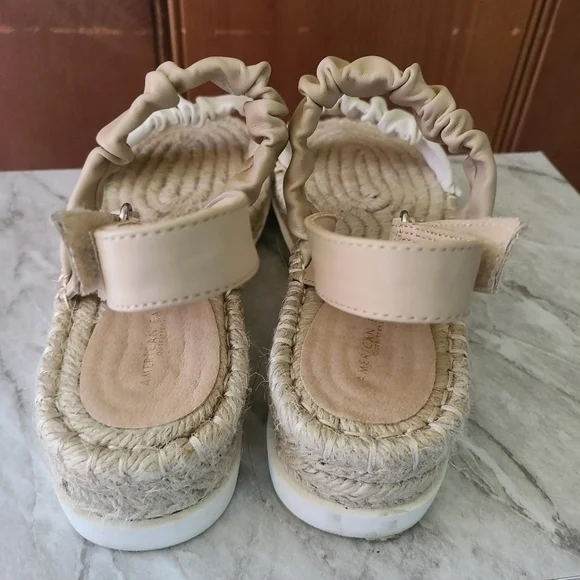 American‎ Eagle Espadrille Wedge - Picture 5 of 8